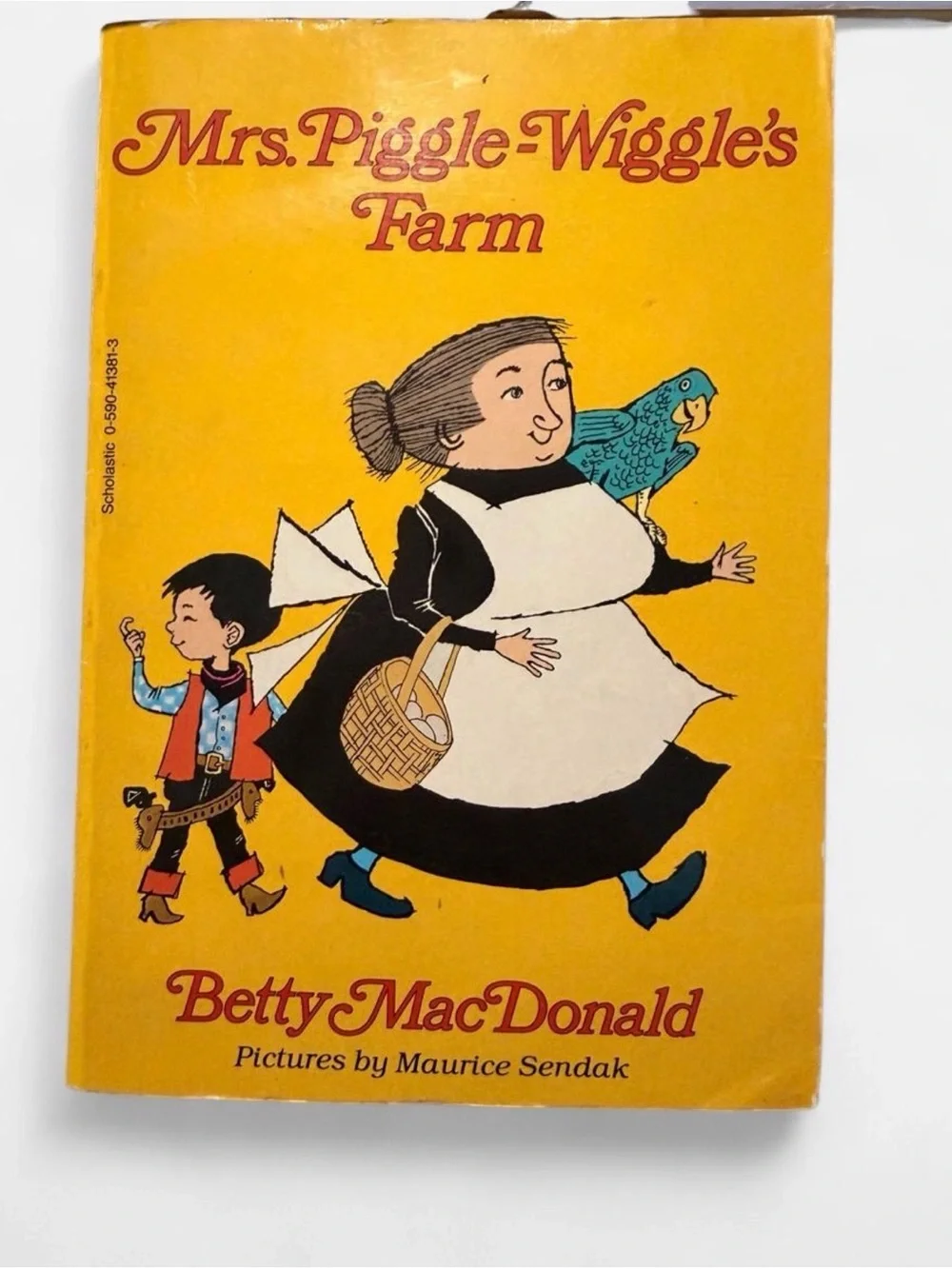 VNTLot 3 MRS PIGGLE-WIGGLE Betty MacDonald matching set 1987 HELLO FARM MAGIC pb